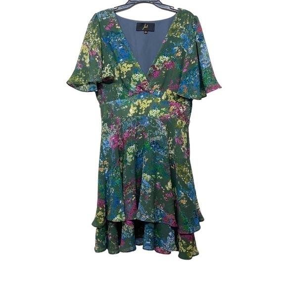 Jack By BB Dakota Green Floral Flutter Mini Dress Size Medium - Picture 1 of 6